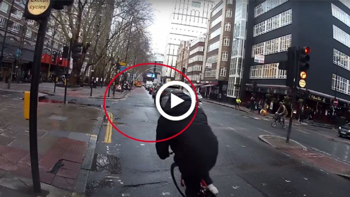 VIDEO: «Κάφτης» κόκκινου τιμωρείται από το κάρμα VIDEO: «Κάφτης» κόκκινου τιμωρείται από το κάρμα