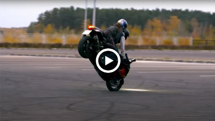 VIDEO: Στον ένα τροχό με Suzuki Hayabusa VIDEO: Στον ένα τροχό με Suzuki Hayabusa