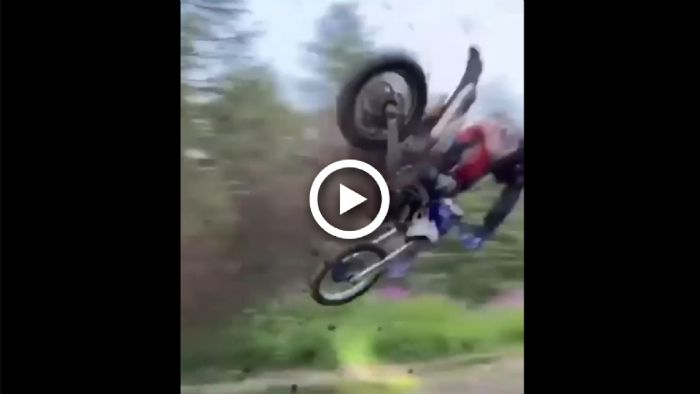 VIDEO: «Πτήση» αναβάτη enduro καταλήγει σε άγρια τούμπα