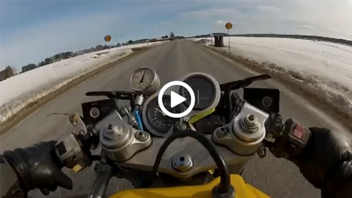 Τουρμπάτο GSX-R 1100 δεν κάθεται κάτω με τίποτα (video) Τουρμπάτο GSX-R 1100 δεν κάθεται κάτω με τίποτα (video)