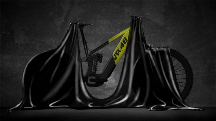 Ετοιμάζονται για αποκάλυψη τα νέα ποδήλατα του Valentino Rossi... Ετοιμάζονται για αποκάλυψη τα νέα ποδήλατα του Valentino Rossi...