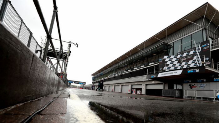 Νέα άσφαλτος για να μείνει το Silverstone στα MotoGP Νέα άσφαλτος για να μείνει το Silverstone στα MotoGP