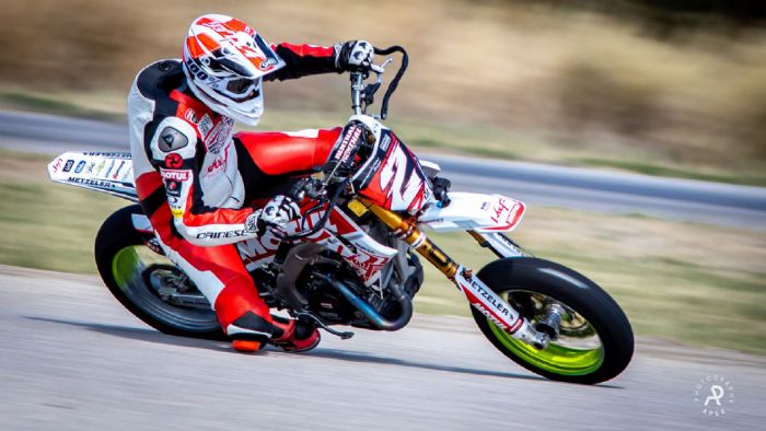 Στιγμιότυπα της Motul Wolf-Racing από τους αγώνες Supermoto της Κυριακής Στιγμιότυπα της Motul Wolf-Racing από τους αγώνες Supermoto της Κυριακής