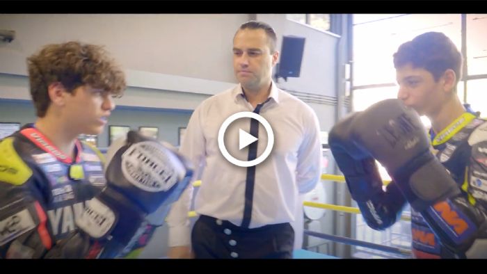 Yamaha: H «διαφορετική» παρουσίαση Περιστερά-Παντελεάκη Yamaha: H «διαφορετική» παρουσίαση Περιστερά-Παντελεάκη