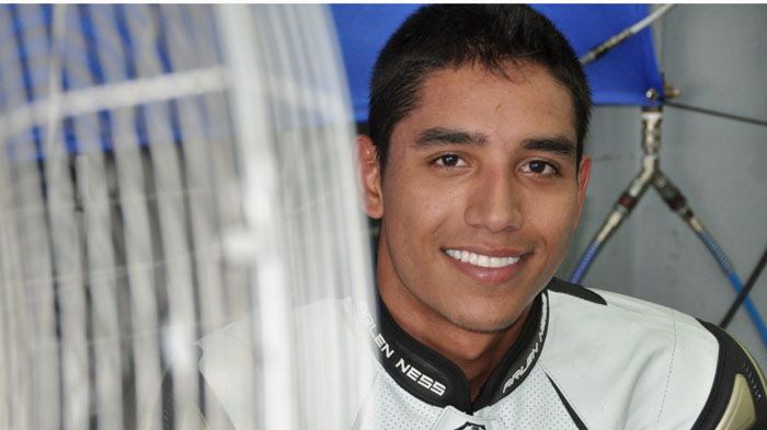 O Yonny Hernandez στην PBM. O Yonny Hernandez στην PBM.