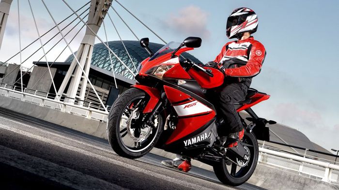 Η Yamaha φαίνεται πως ετοιμάζει ένα YZF-R 250 κ.εκ. για τις αγορές όλου του κόσμ Η Yamaha φαίνεται πως ετοιμάζει ένα YZF-R 250 κ.εκ. για τις αγορές όλου του κόσμου.