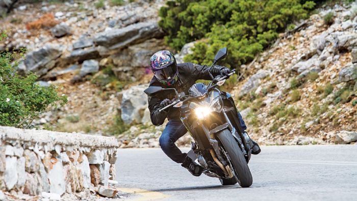 Η δοκιμή της Kawasaki Z 900 ABS Η δοκιμή της Kawasaki Z 900 ABS
