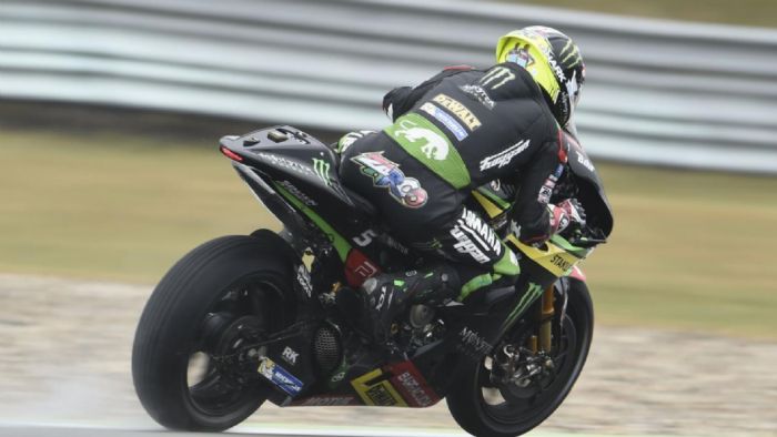 Ο Johann Zarco, σε δράση, στην βρεγμένη πίστα του Brno. Ο Johann Zarco, σε δράση, στην βρεγμένη πίστα του Brno.