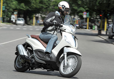 Piaggio Beverly 300 / 125 i.e. Piaggio Beverly 300 / 125 i.e.