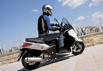 Yamaha X-Max 250