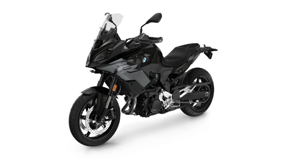BMW F900XR:  Με ρυθμιζόμενο ανεστραμμένο πιρούνι και 3 κιλά λιγότερα