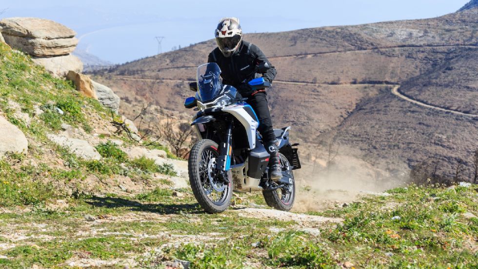 CFMOTO 800MTX - Test