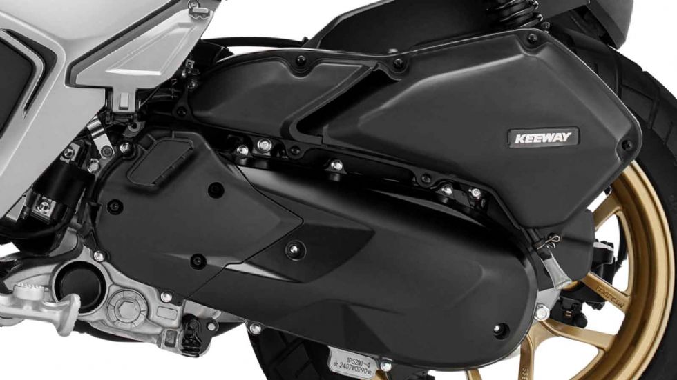 Υδρόψυκτος κινητήρας 125cc – 12 ίπποι & 11,8 Nm ροπής 