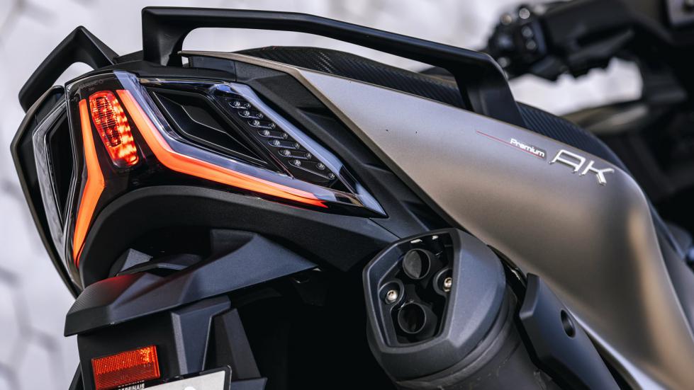 KYMCO AK 550 Premium: Scooter με πτυχές μοτοσικλέτας & Cornering ABS