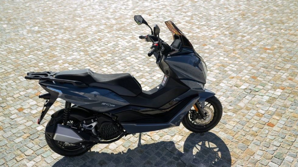 Morbidelli SC 125: Ευκολία 125αριού με ανέσεις 300αριού