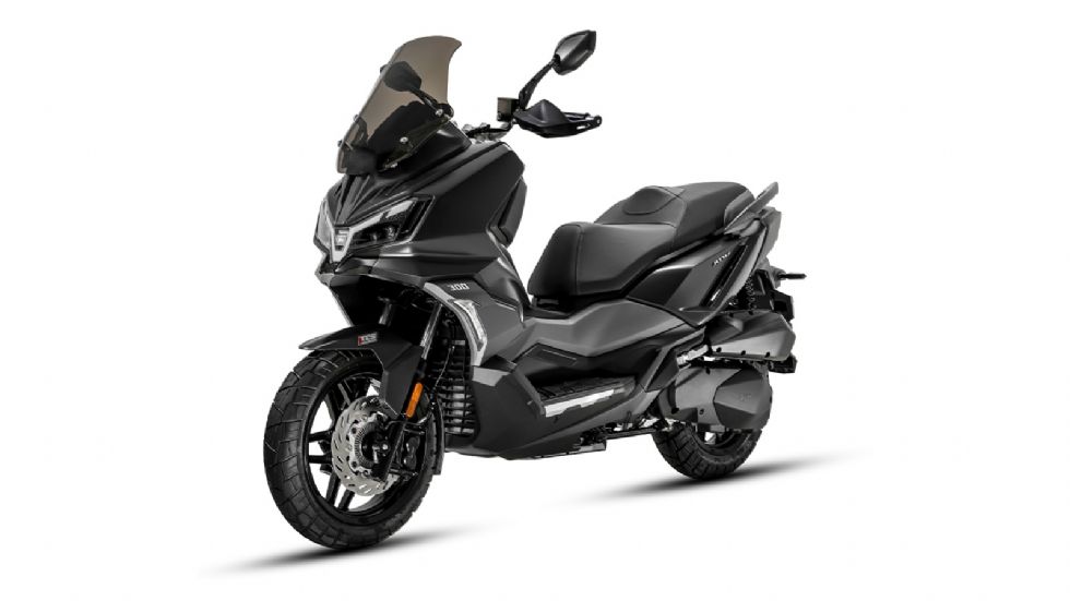SYM ADX 300: Επιδόσεις και αυτονομία στο ζενίθ