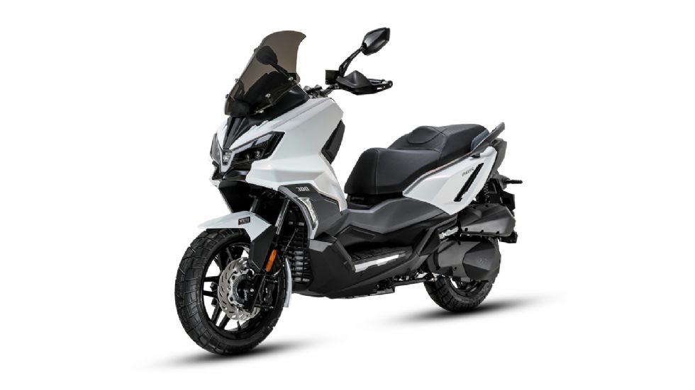 SYM ADX 300: Επιδόσεις και αυτονομία στο ζενίθ