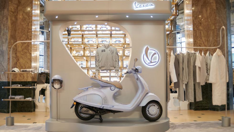Νέα Vespa 946 Snake: Ειδική έκδοση για το Έτος του Φιδιού