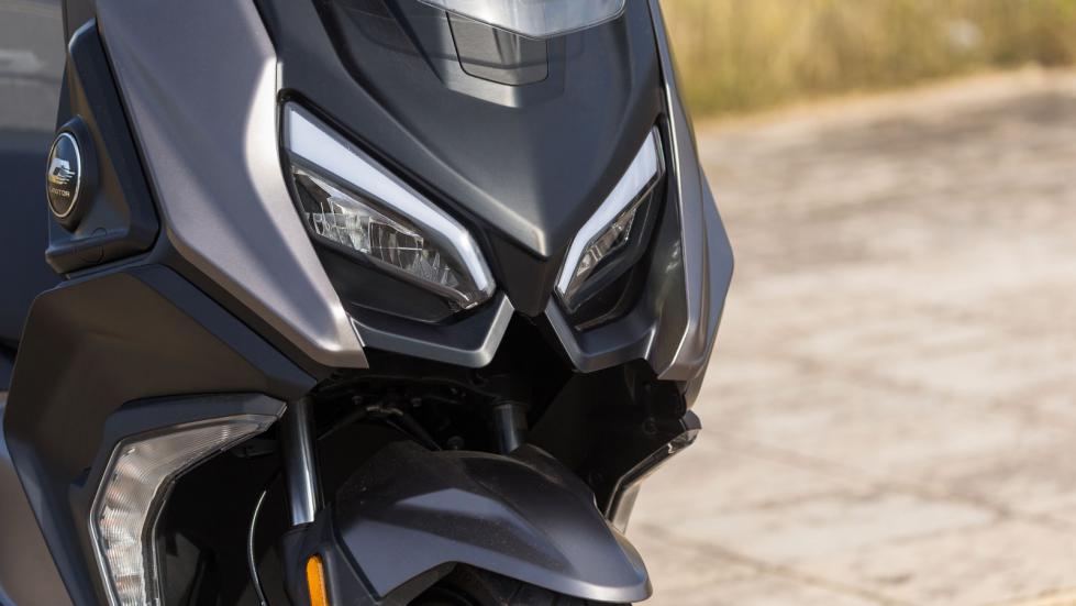 QJMOTOR Fort 350: Επώνυμα περιφερειακά και Super εξοπλισμό