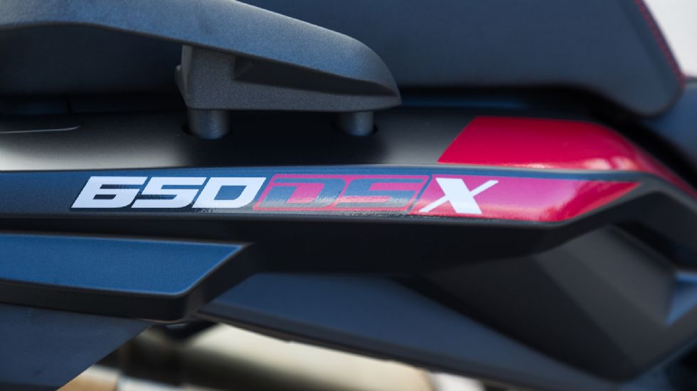 Voge 650DSX - Test: Το υπερδραστήριο! 