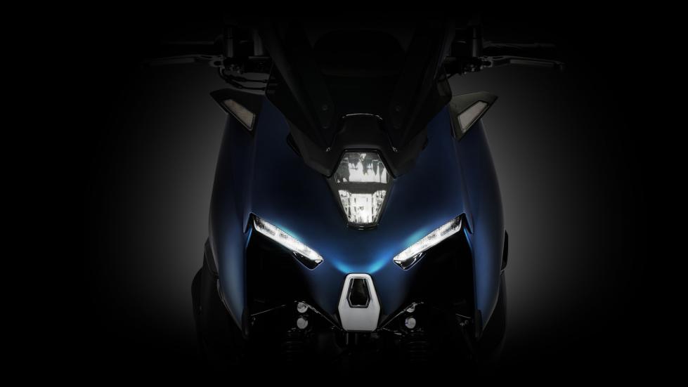 Zontes M125: Πρακτικό και πλήρως εξοπλισμένο με χώρο για full-face και ηλεκτρικά ρυθμιζόμενη ζελατίνα
